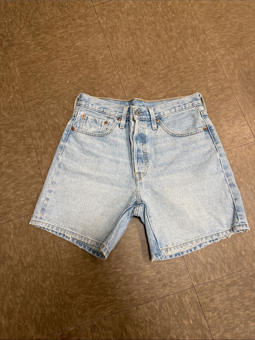 Levi's size 28 Light Wash Blue Denim Shorts